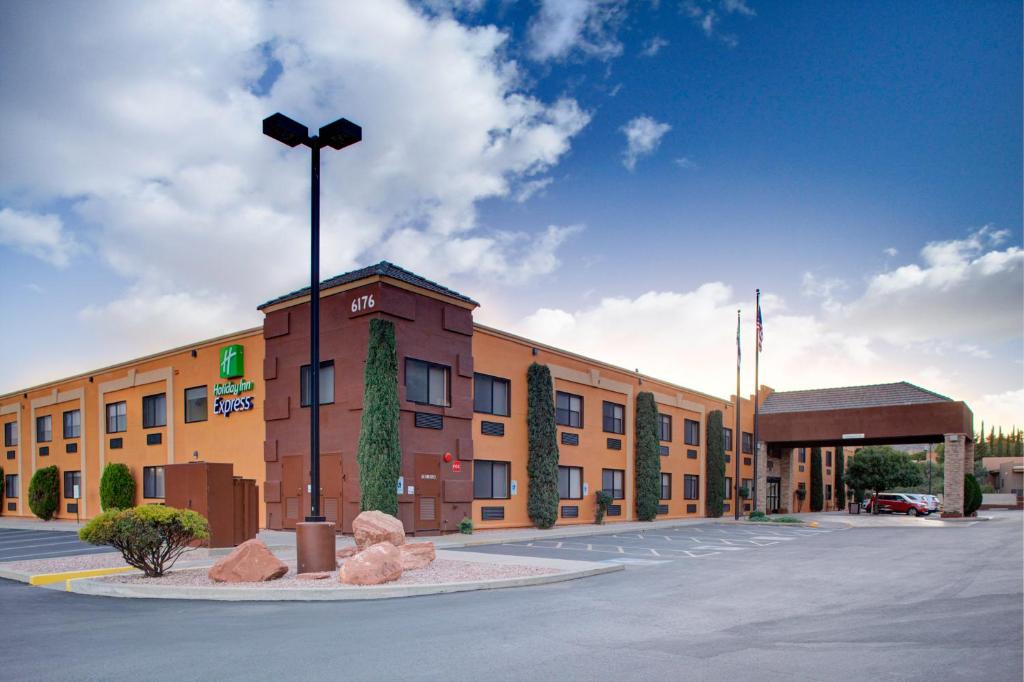 Holiday Inn Express Sedona - Oak Creek an IHG Hotel Main image 1